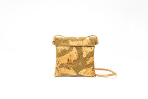 Bolsa Quadrada, com Alça à Tiracolo