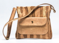 Mala tiracolo em cortiça