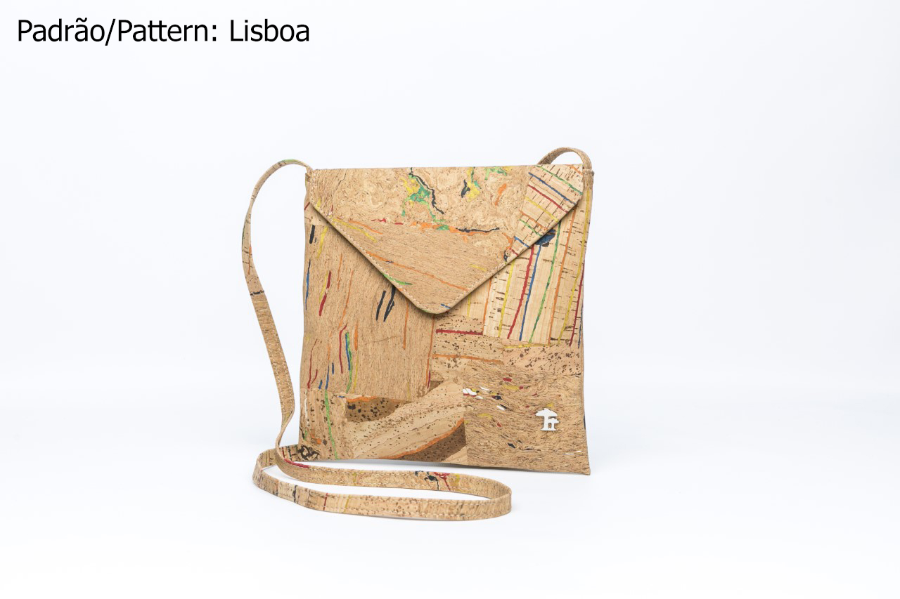 Bolsa Quadrada, com Alça à Tiracolo