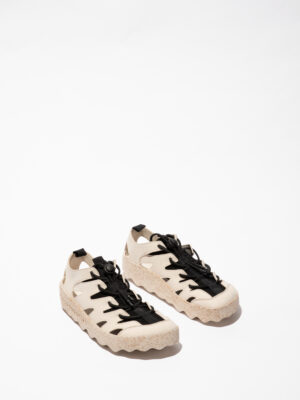 Sapatos CURE2